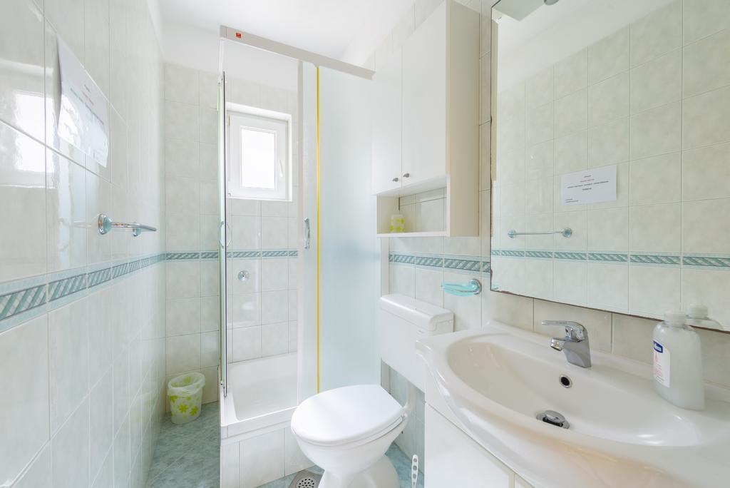 Apartments Nikolina Хвар Номер фото